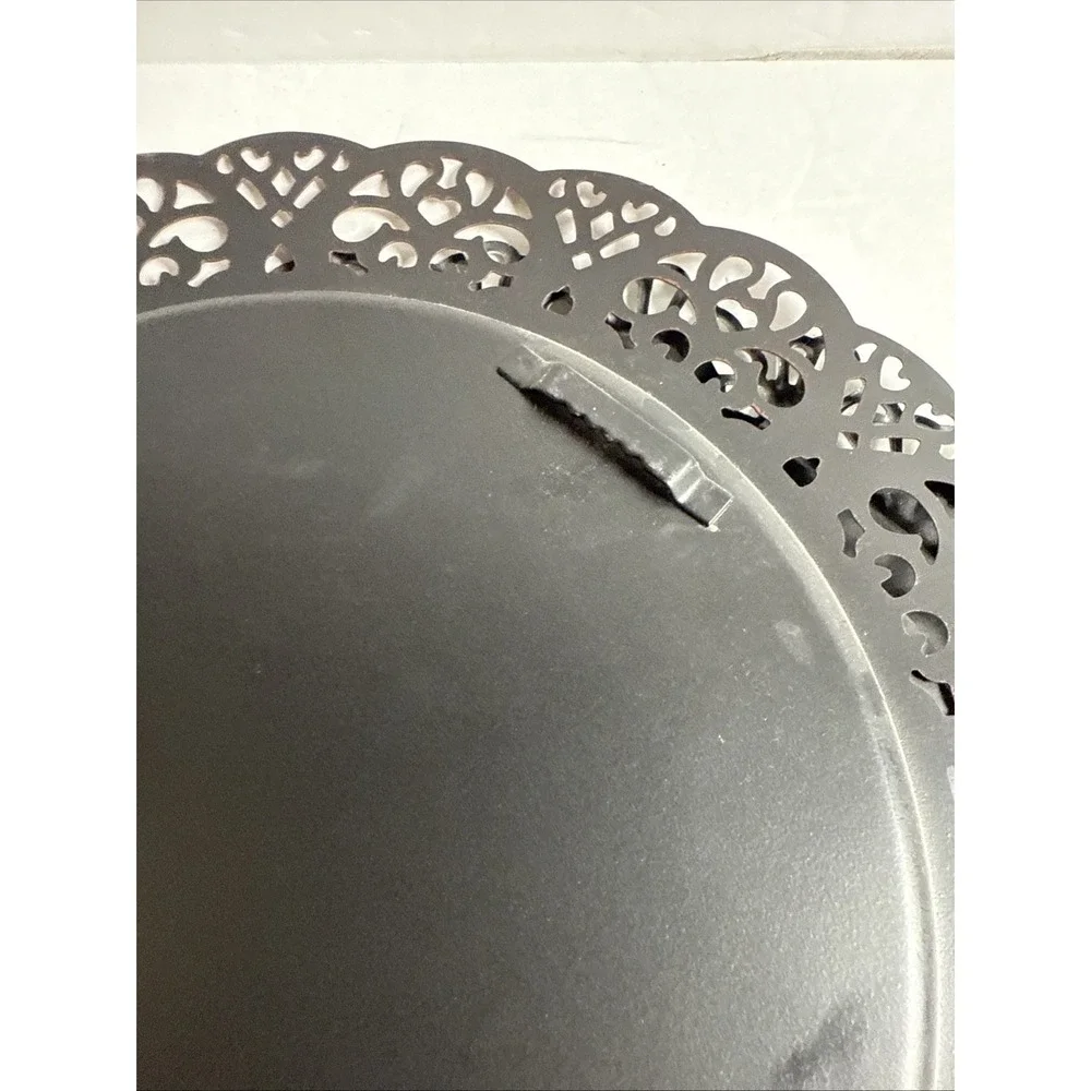 Chicken Metal‎ Wall Plate Red Laced Edge-light Green Set Of 2 12 Inch Hanging